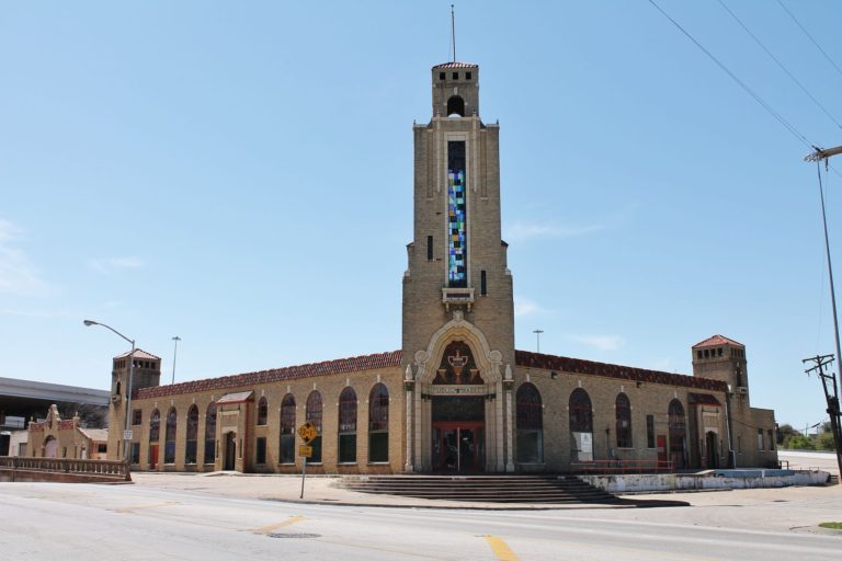 Historic Fort Worth building back on the market