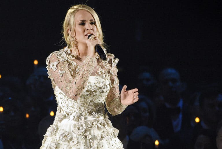 Brad Paisley out; Reba, Dolly, Carrie Underwood to host CMAs