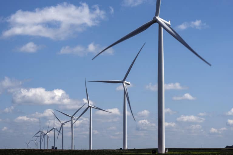 Tapping the power of the Great Plains to light up cities far away