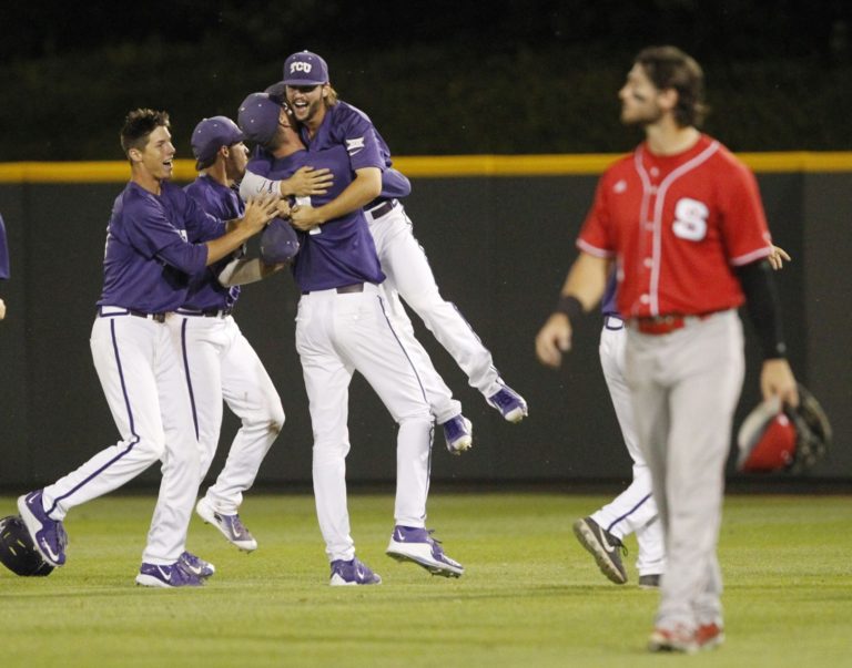 TCU beats NC State 9-8 in 10-inning regional clincher