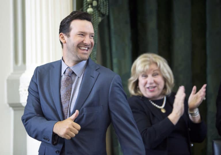 Legislators go groupie as Romo visits Capitol