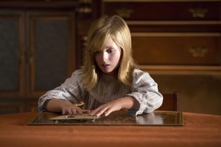 ‘Ouija: Origin of Evil’ conjures Halloween-worthy shivers
