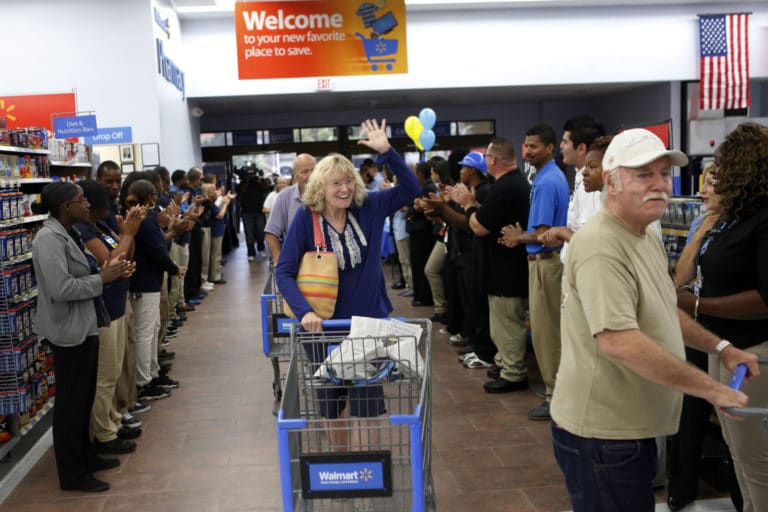 Holiday sales seen rising 3.7 percent