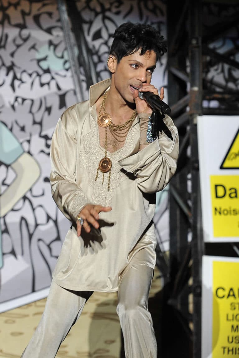 Prince estate, Sony ink distribution deal for 35 albums