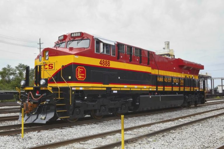 GE Transportation receives big locomotive order to be built in Fort Worth