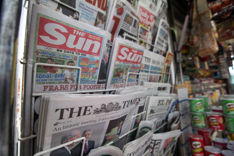 Readers starting to dump Fleet Street for digital news