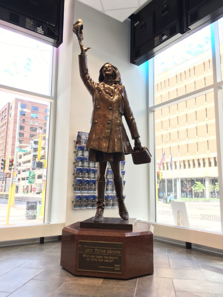 Minneapolis native – now in Texas – recalls watching Mary Tyler Moore promo