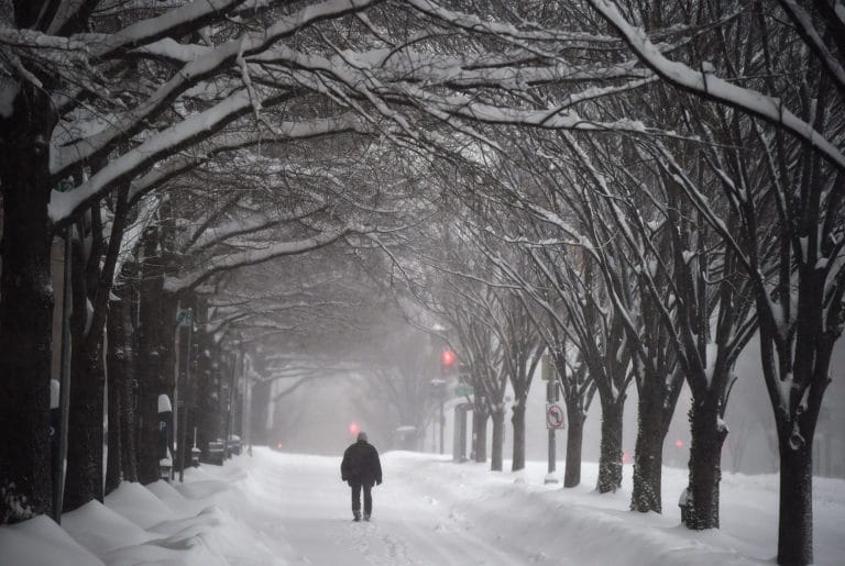 Nearly 7,000 weekend flights canceled, and more on the way