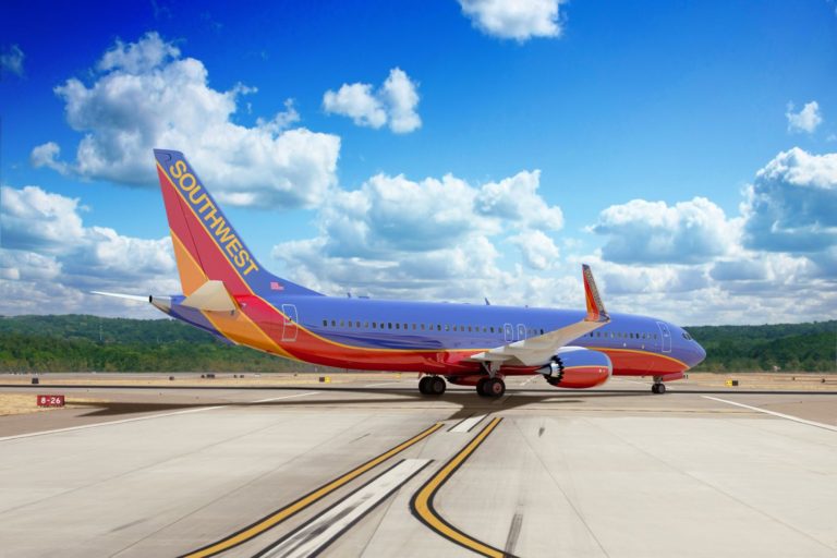 Southwest 1Q profit dips as rising costs offset higher sales