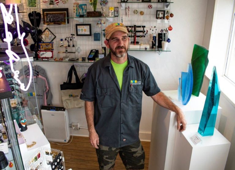 SiNaCa Studios artist creating Near Southside project