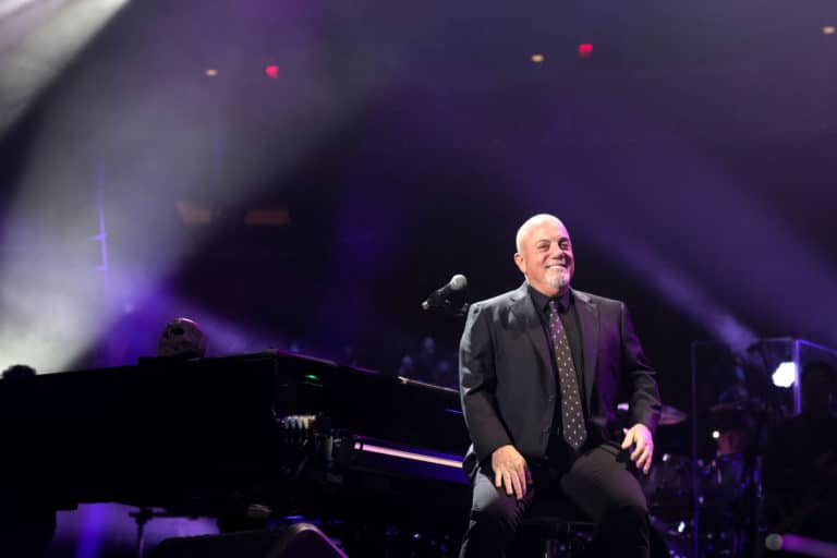 Billy Joel set to play Globe Life Park