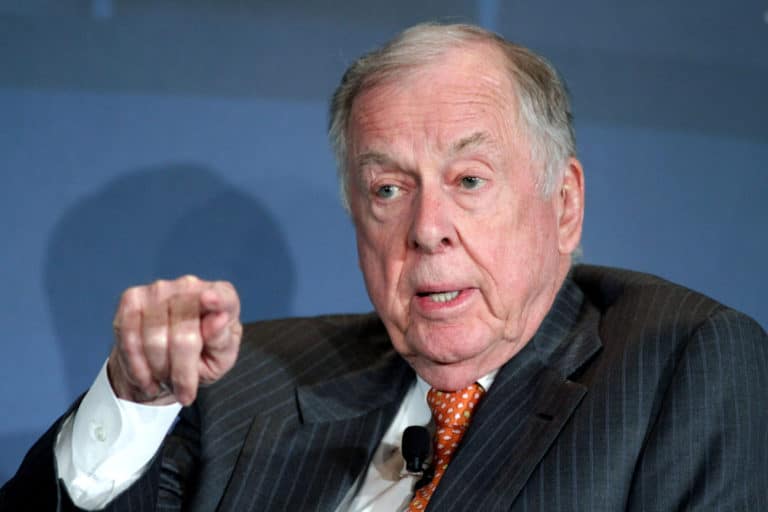 Oklahoma State memorial honors benefactor T. Boone Pickens