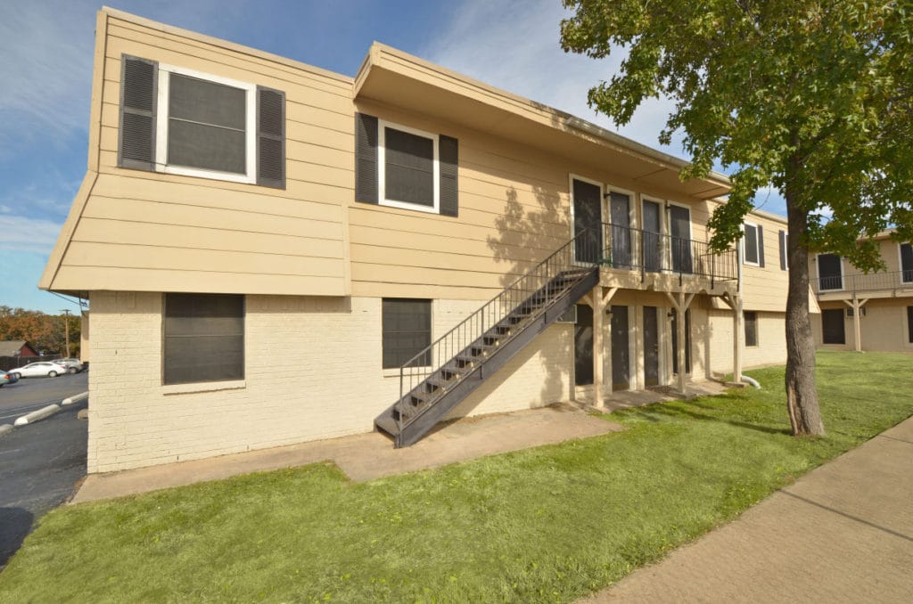 Arlington apartment complex changes hands The Business Press