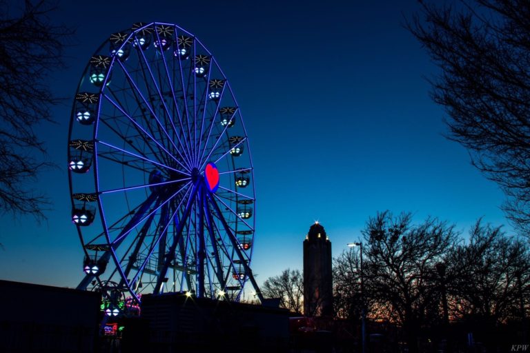Weather or not, the stock show rolls on