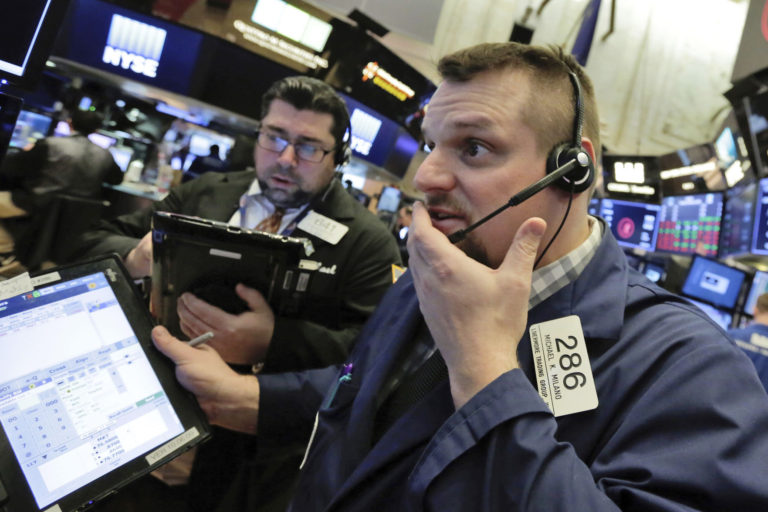 US stocks rebound as traders return from Christmas