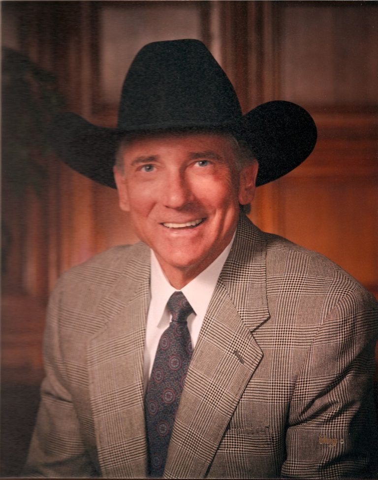 Minick, Garrison to be inducted in ProRodeo Hall of Fame this weekend