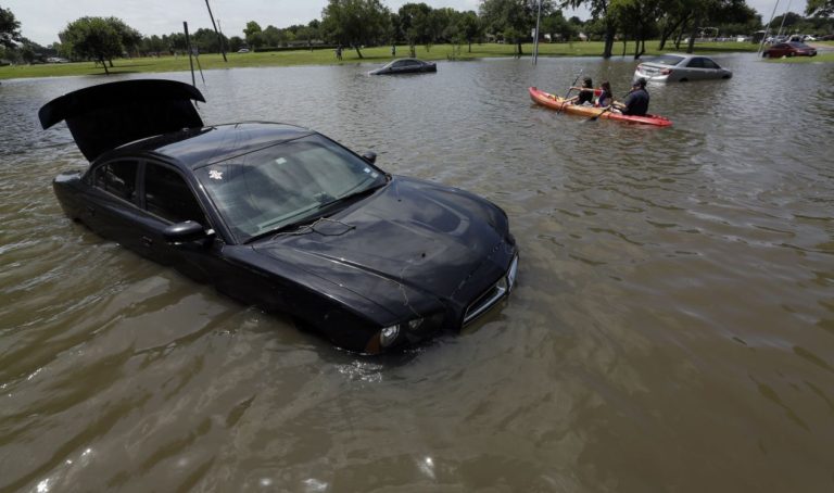 Another round of rain brings more serious flooding in Texas