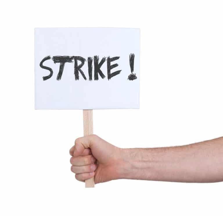 Pittsburgh symphony musicians reject pay cuts, go on strike; Fort Worth remains on strike