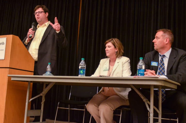 Water District race heats up