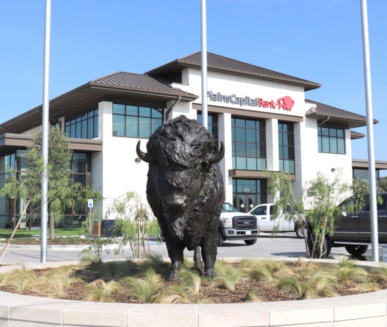 Bank Notes: New Arlington branch for PlainsCapital