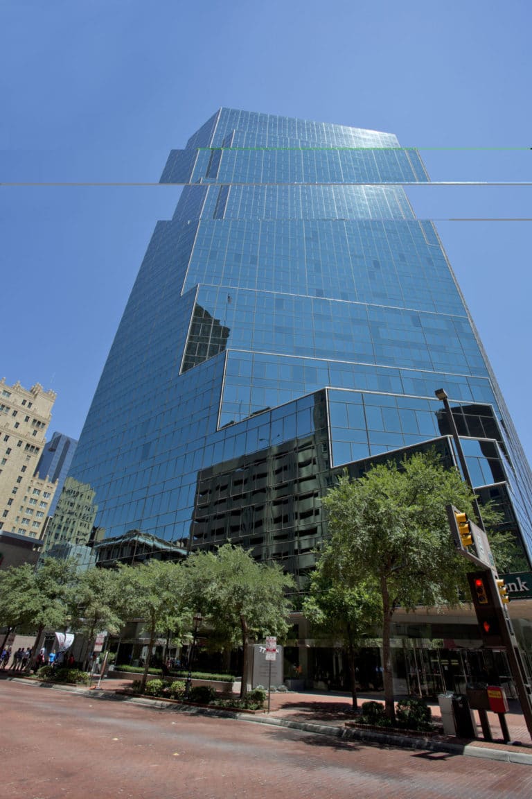 Report: Dallas-Fort Worth leads country in office leasing