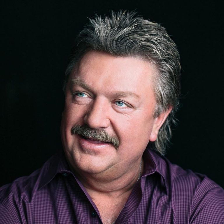 Listen in as Joe Diffie plays live at Billy Bob’s