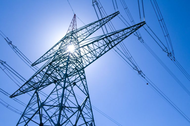 Competing bid for Oncor gains a little time for plan