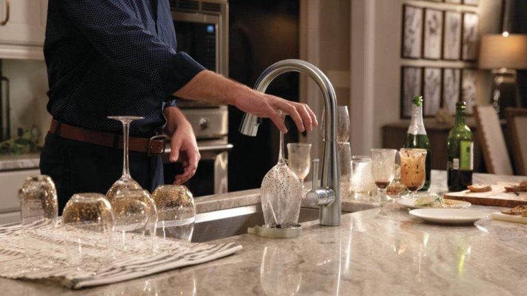 Host-with-the-most: A step-by-step guide to wow-ing holiday guests