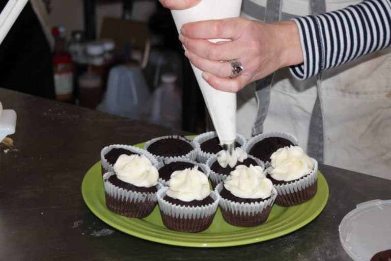 Food & Wine: Stir Crazy bakes up a new location