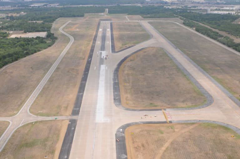 D/FW Airport receives $23 million for runway projects
