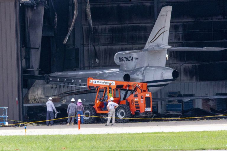 Crew spoke of engine trouble before deadly Texas crash; JLL executive among those killed