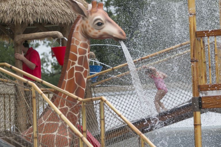 Fort Worth Zoo opens Safari Splash