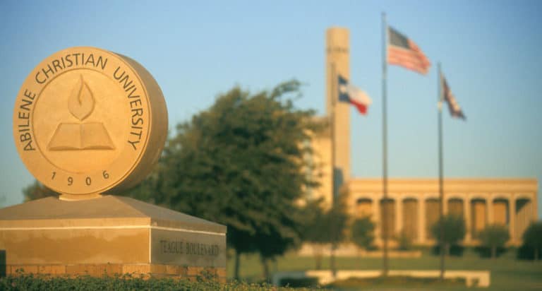 Bloomberg: UT endowment second-largest in the nation, TCU, ACU grow with energy investments