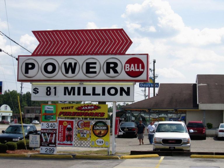Texan missing while buying lottery ticket rescued from hole