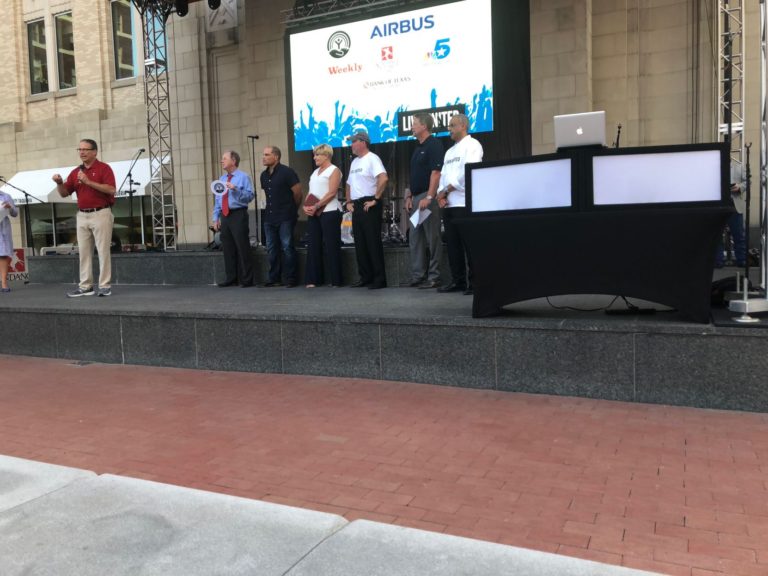 ‘Pudge’ Rodriguez named honorary campaign chair for United Way of Tarrant County
