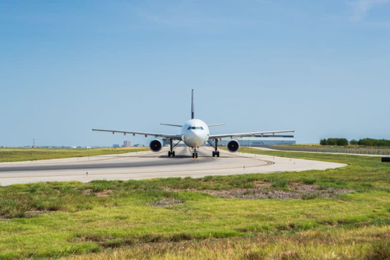 DFW Airport receives $180M in grants for taxiway improvements