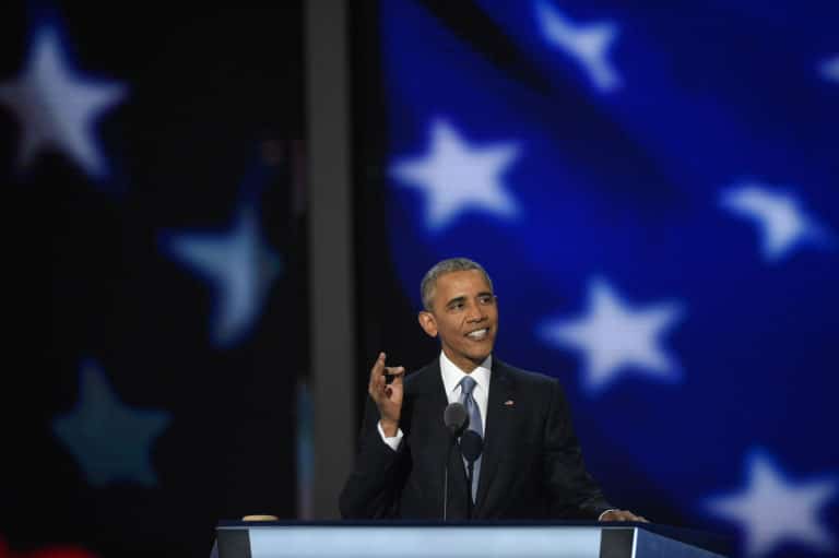 Obama boosts Clinton: Carry her like you carried me