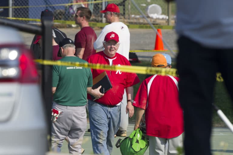 Gunman wounds GOP congressman, then killed by police