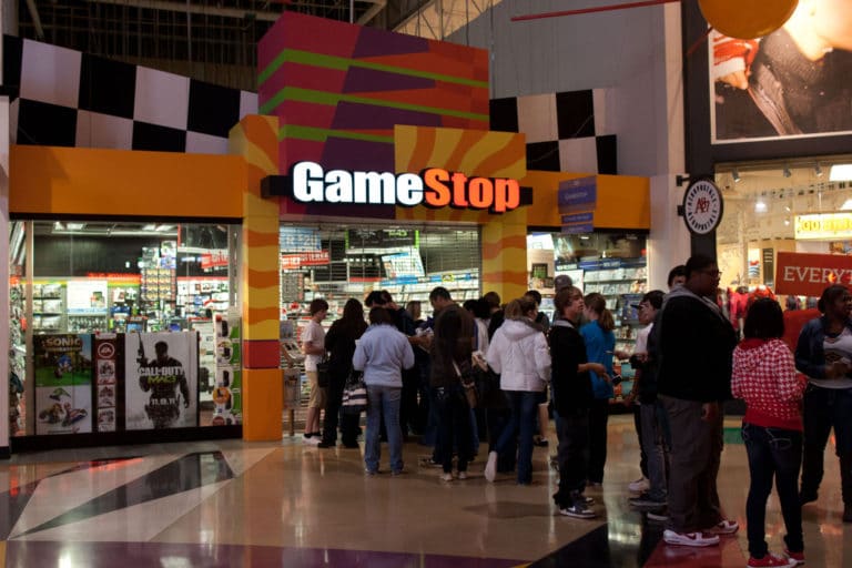 GameStop misses Street 3Q forecasts