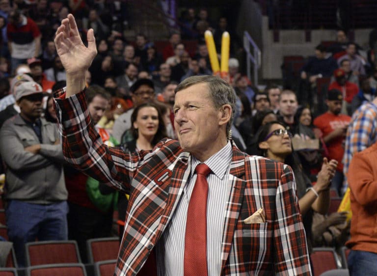 Colorful NBA sideline reporter Craig Sager dies at 65