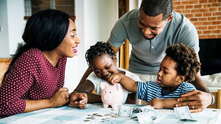5 simple ways to teach kids financial literacy