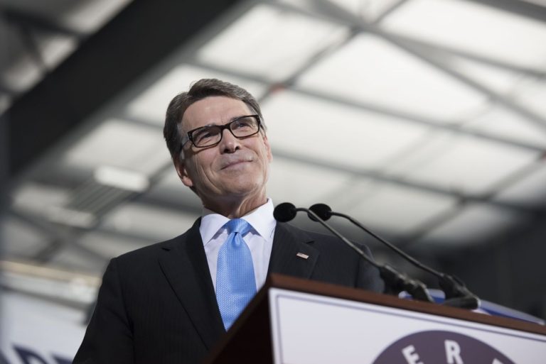 News Guide: Super PACs land wealthy donors to fund 2016 bids