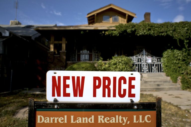 U.S. home prices rise 5.3 pct. amid solid demand, tight supply
