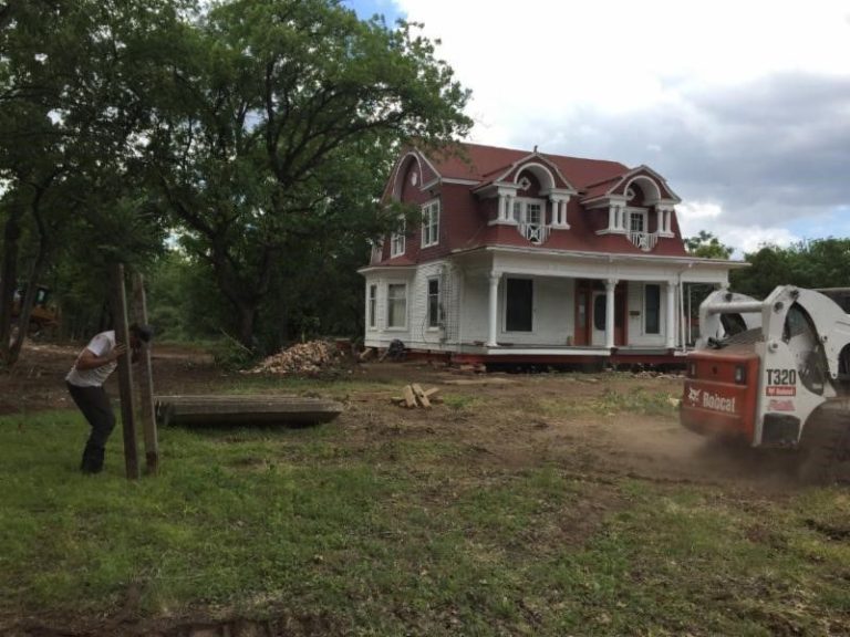 History on the move in Fort Worth