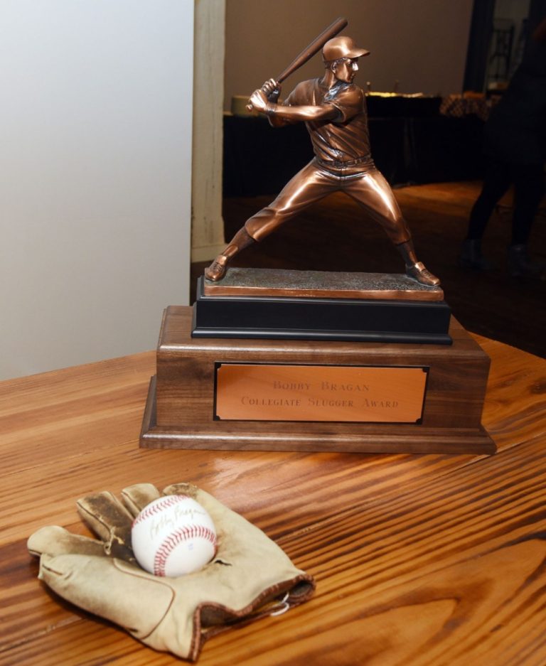 Bragan Award goes national