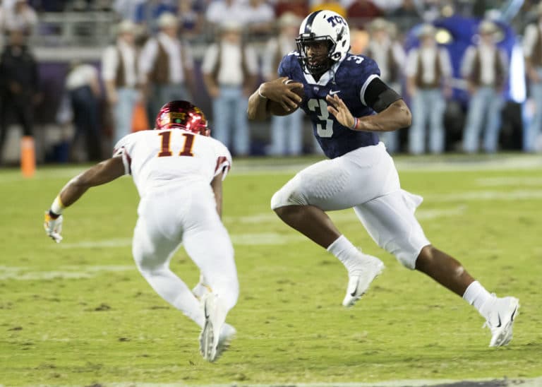 TCU QB Robinson will have surgery after shoulder injury
