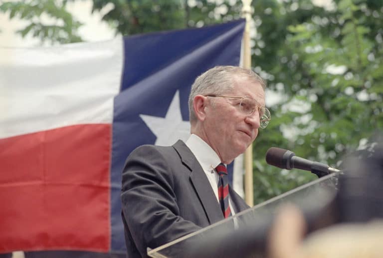 Alliance Airport renamed in honor of Ross Perot Sr.