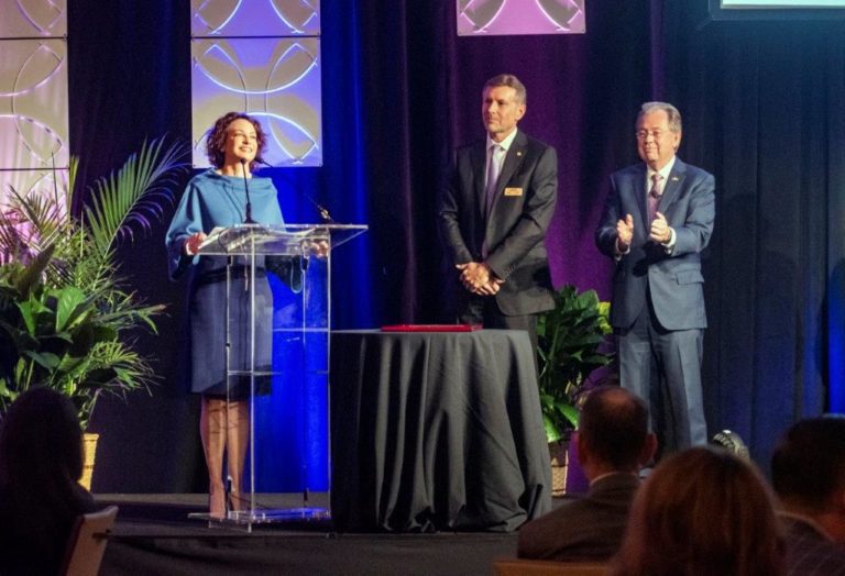 Texas Rangers receive Vandergriff Award