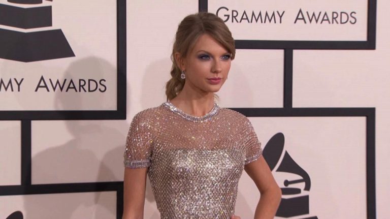 Target run: Taylor Swift shocks shoppers while buying album