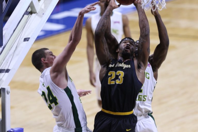 Rogers leads Texas Wesleyan to NAIA title 86-76 over Life